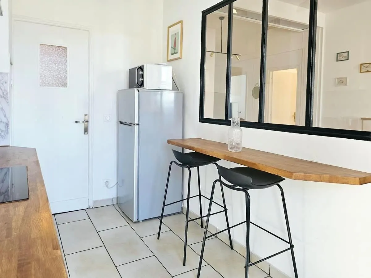 Apartment Seduisant 3 Chambres Avec Vue Sur Le Vieux-Port Et Proche Du Panier Marseille France
